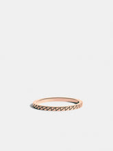 Charger l'image dans la galerie, Bague Anagramme Ruban gravé triangles
