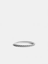 Charger l'image dans la galerie, Bague Anagramme Ruban gravé triangles
