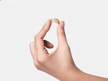 Charger l'image dans la galerie, Demi-bague Étreintes
